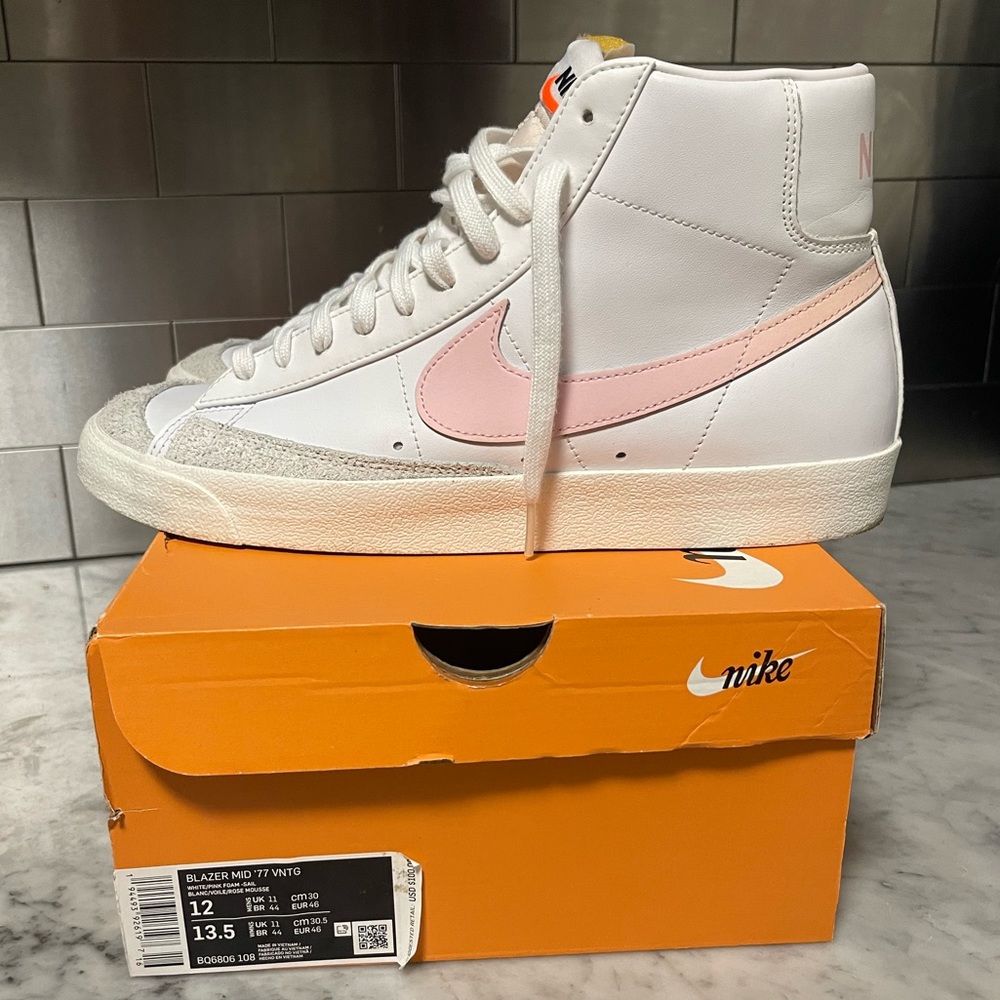 Nike blazer mid 77 white pink foam 9.7/10